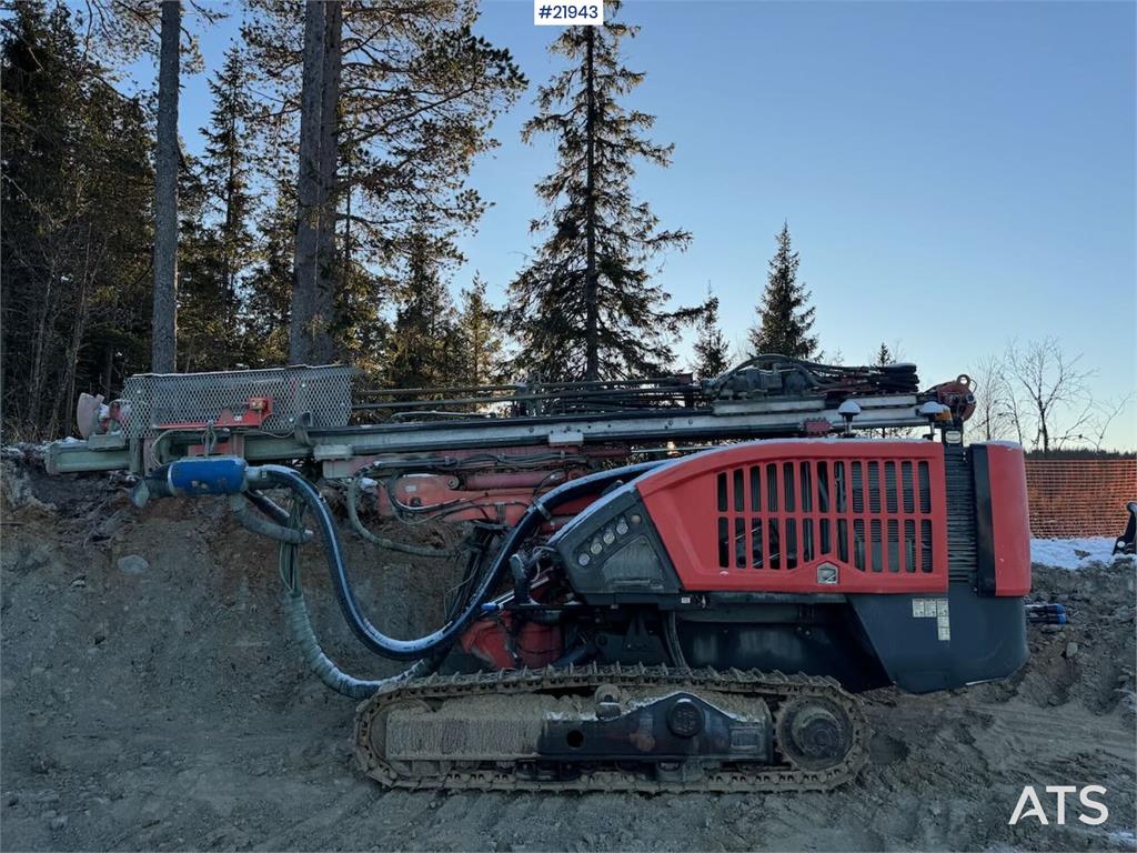 Sandvik Dino DC400RI drilling rig. Overhauled engine and h 2014 21943 Dino DC400RI drilling rig. Overhauled engine and h 2...