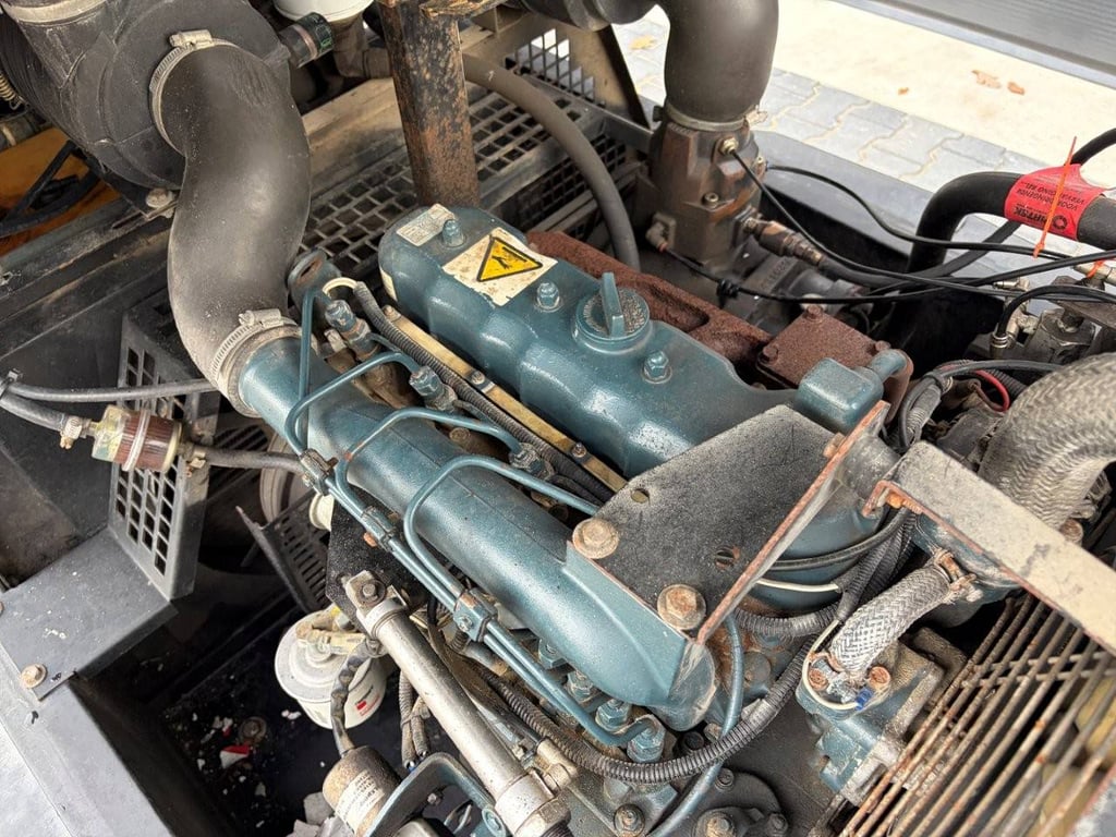 Compressor Sullair 65K Diesel 2004 2004 65K 2004 1 Compressors image 12