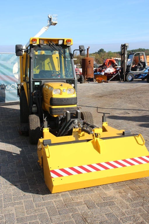 Heavy machinery product image - Image 6 of 15