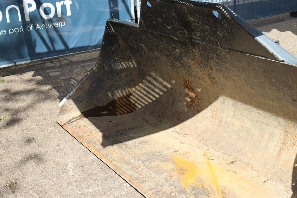 Merlo ROTO 30.16-EV Diesel 3000kg 16.0m Telehandler 1998 1998 Merlo ROTO 30.16-EV 1998 1 image 9