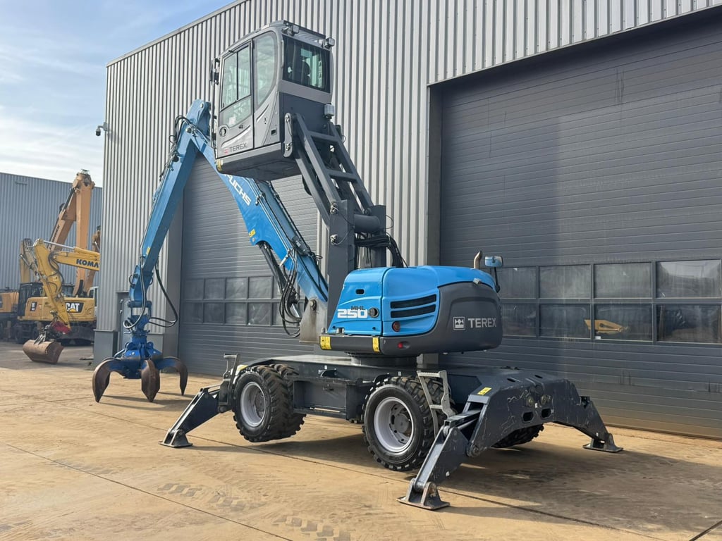 Fuchs MHL 250 2015 00033355 Fuchs MHL 250 2015 1 image 3