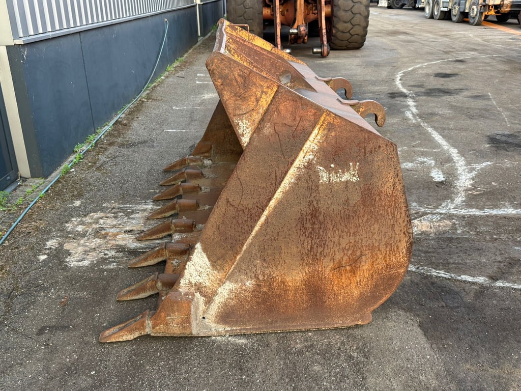 Heavy machinery product image - Image 2 of 9