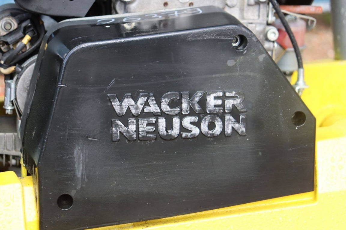 Vibrating plate Wacker Neuson DPU3760 Diesel 4.2kW 2017 2017 Neuson DPU3760 2017 1 image 9