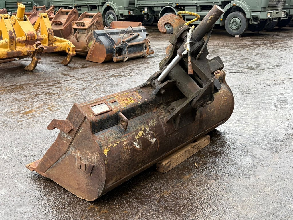 Verachtert tilting bucket CW-40 bucket width: 2400mm 70001955 Verachtert tilting bucket CW-40 bucket width: 2400mm 1 image 3