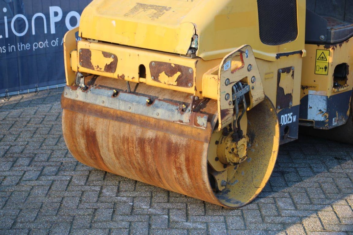 Tandem roller Volvo DD25 Diesel 24.8kW 2015 2015 DD25 2015 1 image 9