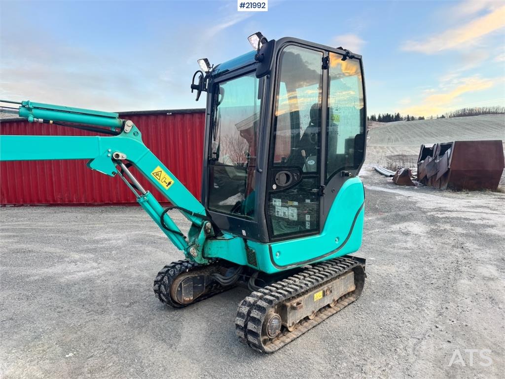 Kobelco SK18 Mini excavator w/ Powertilt, 3 buckets, rippe 2016 21992 SK18 Mini excavator w/ Powertilt, 3 buckets, rippe 2...