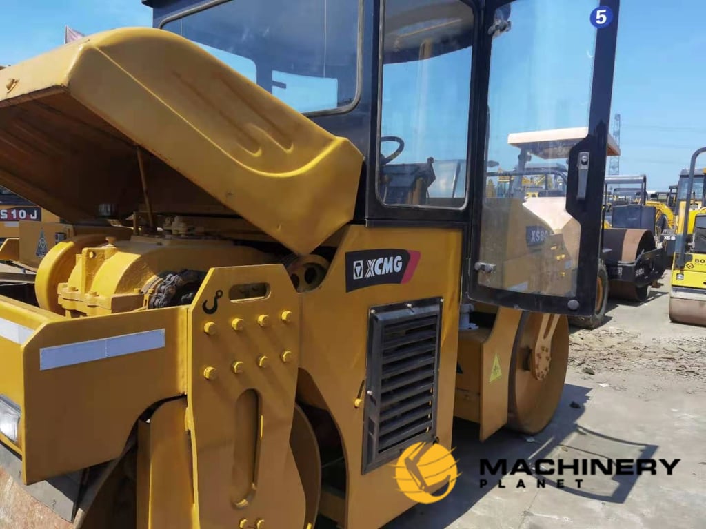 XCMG XS80J Road Roller Used Good Condition For Sale XS80J 2018 1 image 2