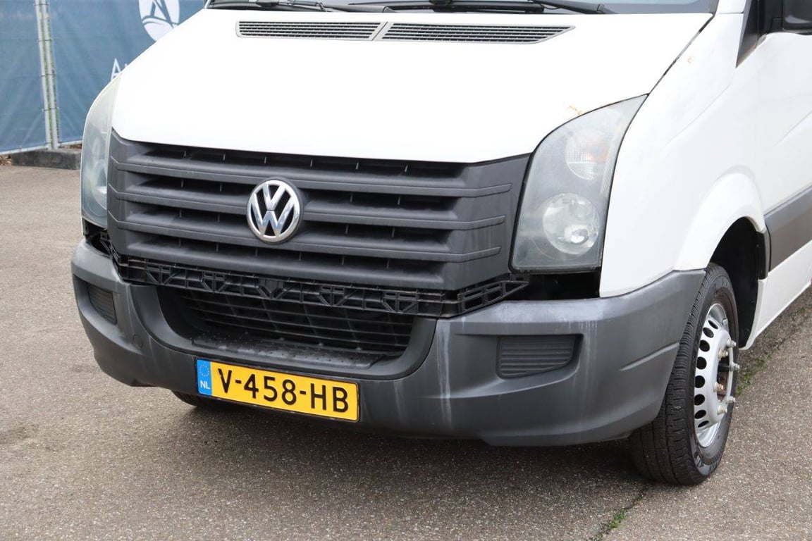 Refrigerated van Volkswagen Crafter Diesel 2013 2013 Volkswagen Crafter 2013 1 image 10