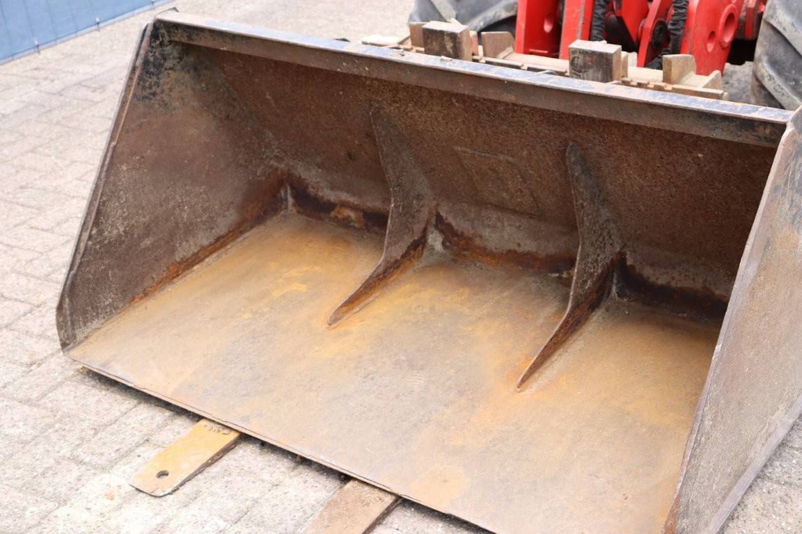 Articulated loader Thaler KL 345/A Diesel 2006 2006 THALER KL 345/A 2006 1 image 11