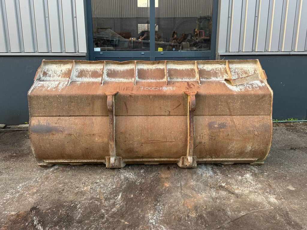 Heavy machinery product image - Image 4 of 9