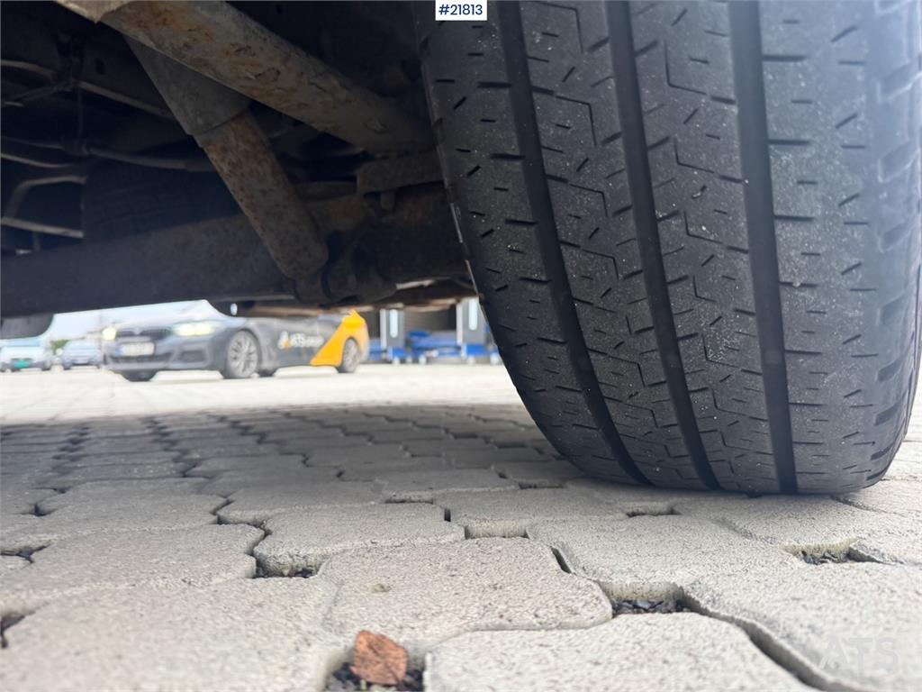 Ford Transit 4x2 Van with 2 Sets of Tires 2016 21813 Transit 4x2 Van with 2 Sets of Tires 2016 1 Closed vans image 12