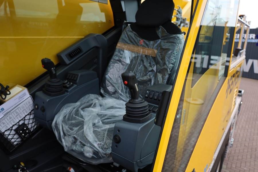 Grove GMK5250XL-1 Available For Rent, Dutch Registration 2025 GROVE - GMK5250XL-1 - 63802 GMK5250XL-1 Available For Rent, ...