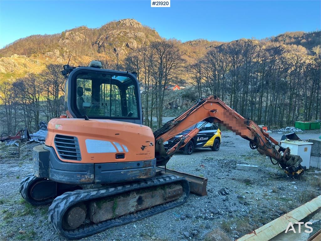 Doosan DX62R-3 excavator w/ rototilt, sanding bucket and 2015 21920 DX62R-3 excavator w/ rototilt, sanding bucket and 2015...