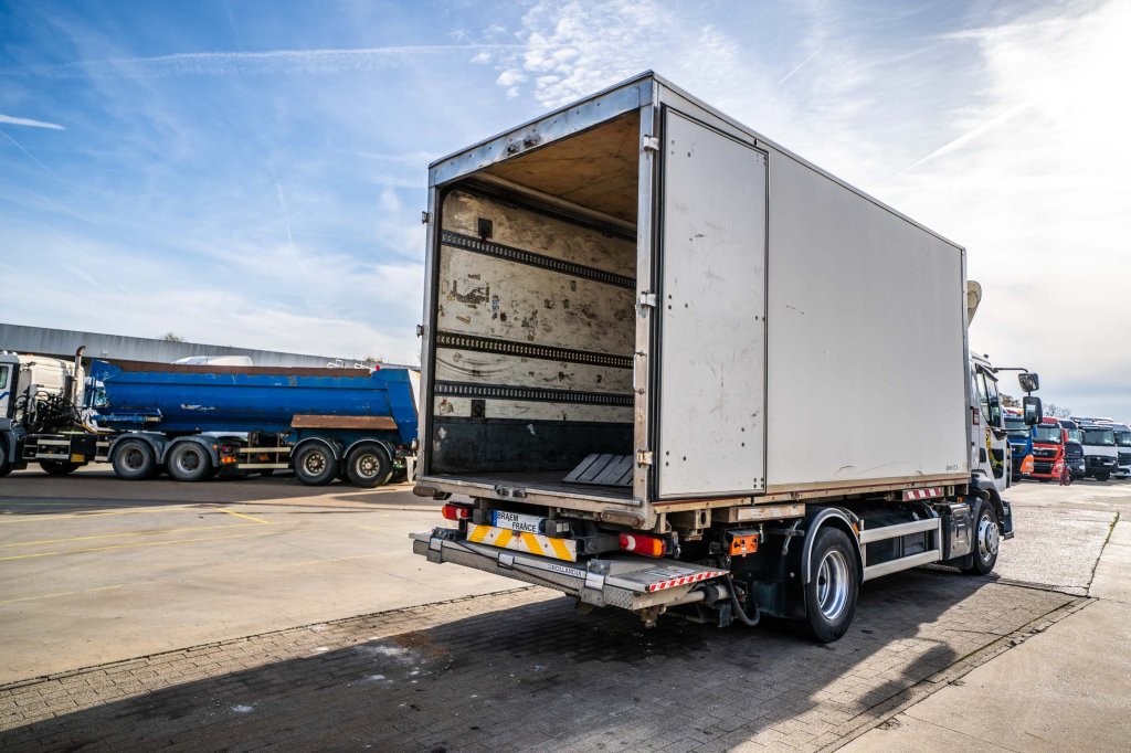 RENAULT D14 250 + DHOLLANDIA 1.5T 2017 E64828 Renault D14 250 + DHOLLANDIA 1.5T 2017 1 image 5