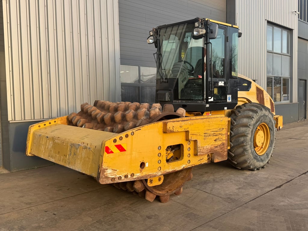 Caterpillar CP76 (19t) 2011 00033702 CP76 (19t) 2011 1 image 2