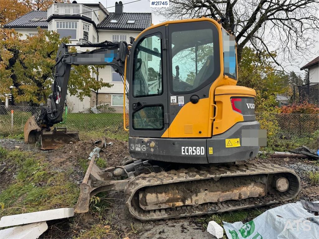 Volvo ECR58D Tracked Excavator with Tilt and Bucket 2018 21745 ECR58D Tracked Excavator with Tilt and Bucket 2018 1 Crawle...