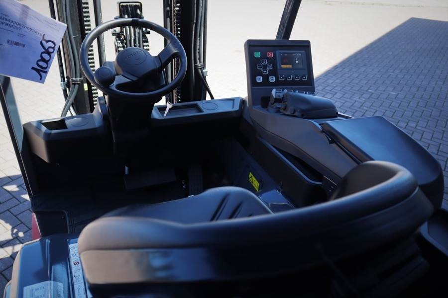 Heavy machinery product image - Image 12 of 30