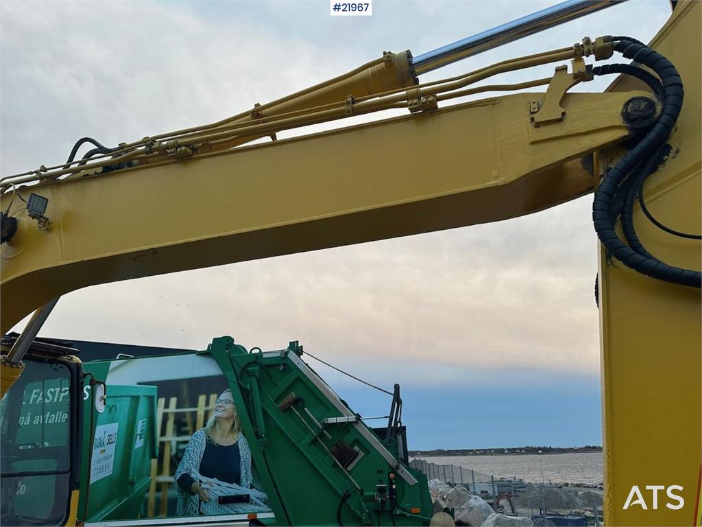 Komatsu PC240LC-8 Crawler Excavator w/ Digger Bucket. 2007 21967 PC240LC-8 Crawler Excavator w/ Digger Bucket. 2007 1 Craw...