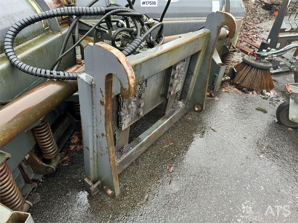 Stark V-plow 17516 STARK V-plow 1 image 5