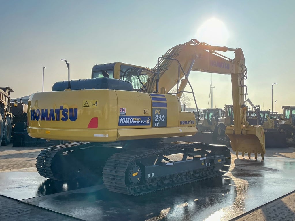 Komatsu PC210LC-10MO 2025 00033625 PC210LC-10MO 2025 0 image 5