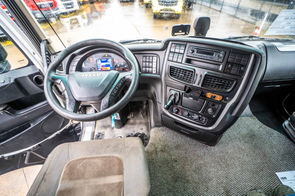 IVECO STRALIS 460 + KIPHYDR. 2016 E64554 STRALIS 460 + KIPHYDR. 2016 1 image 12