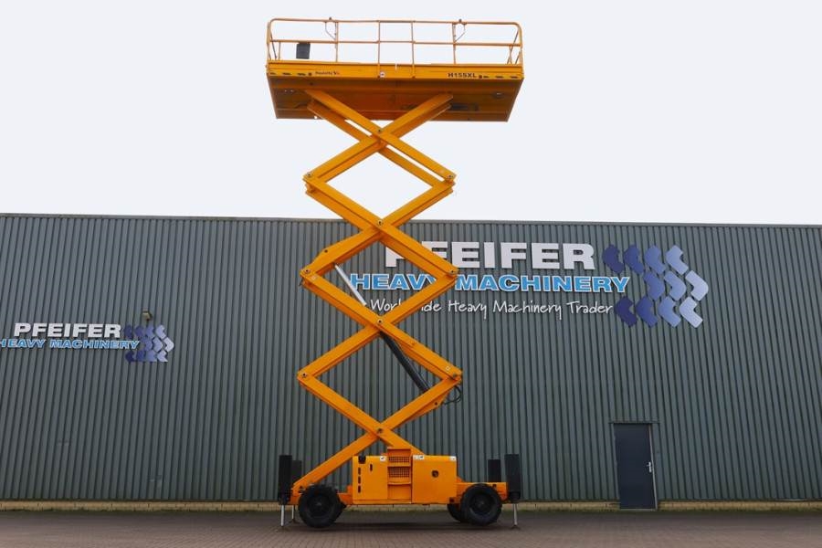 Haulotte H15SXL Diesel, 4x4 Drive, 15m Working Height, 500k 2011 HAULOTTE - H15SXL - 63133 H15SXL Diesel, 4x4 Drive, 15m W...