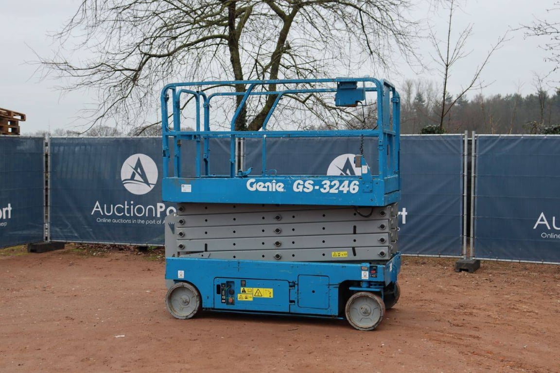 Scissor Lift Genie GS-3246 Electric 11.8m GS-3246 1 Scissor Lifts image 3