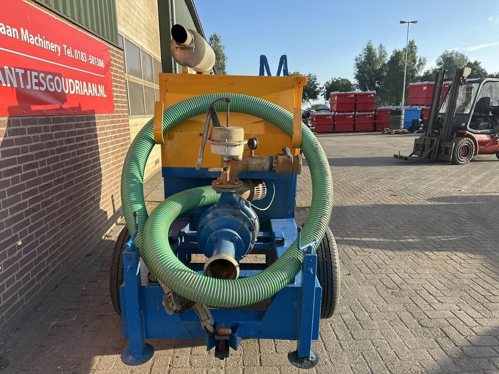 Waterpomp met diesel motor - Gebruikt 2001 12600 WATERPOMP met diesel motor - Gebruikt 2001 1 image 4