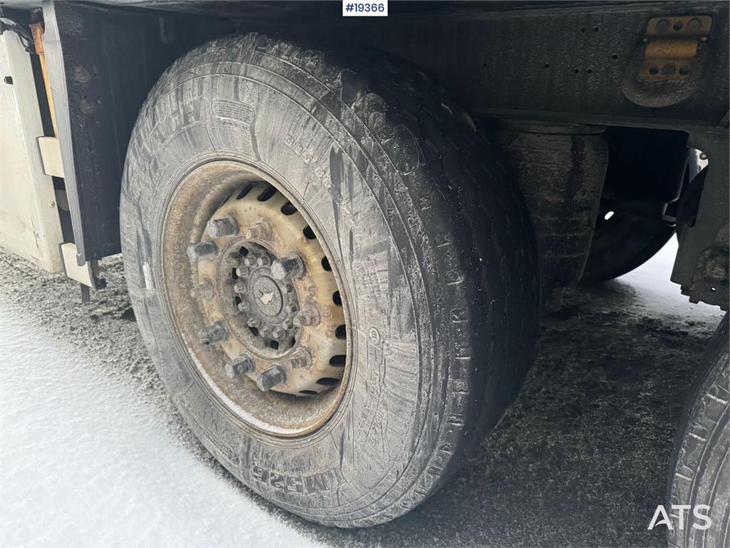 Schmitz Cargobull closed semi-trailer w/ Carrier aggregate and lift 2016 19366 Schmitz Cargobull closed semi-trailer w/ Ca...