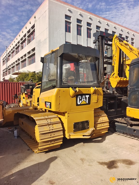 D5K Caterpillar Used Bulldozer good price Original D5K 2017 1 Dozers image 3