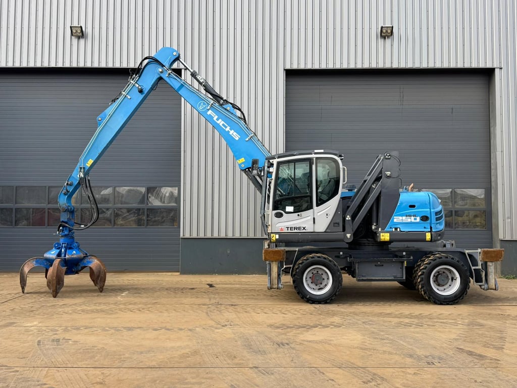 Fuchs MHL 250 2015 00033355 Fuchs MHL 250 2015 1 image 4