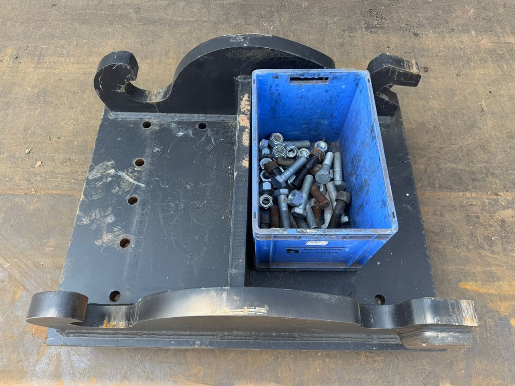 Caterpillar Caterpillar Plate CW70 2021 70001890 Caterpillar Plate CW70 2021 1 image 9