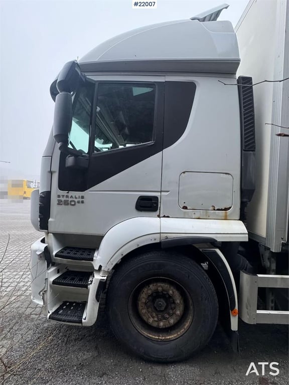 Iveco Stralis 360 4x2 box truck with full side opening. 2015 22007 Stralis 360 4x2 box truck with full side opening. 2015 ...
