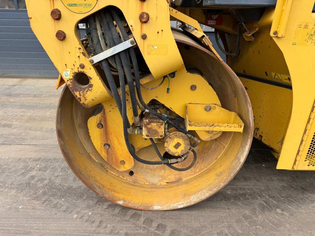 Caterpillar CD54B 2015 00033516 CD54B 2015 1 image 10