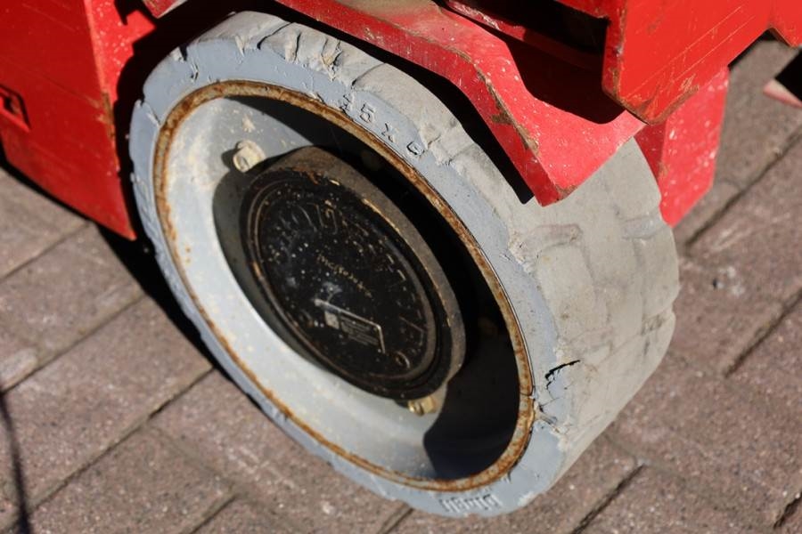 Magni ES0808E Electric, 8m Working height, 380kg Capacit 2019 MAGNI - ES0808E - 30183 MAGNI ES0808E Electric, 8m Working h...