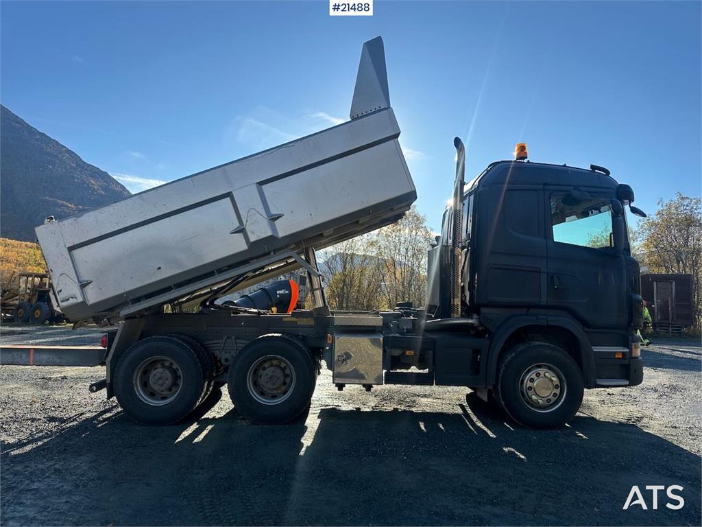 Scania G480 6x4 snow rigged tipper truck w/ two sets of t 2011 21488 G480 6x4 snow rigged tipper truck w/ two sets of t 20...