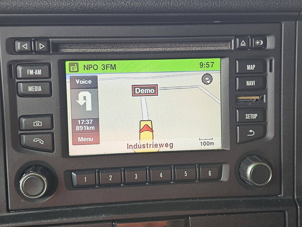 Heavy machinery product image - Image 13 of 16