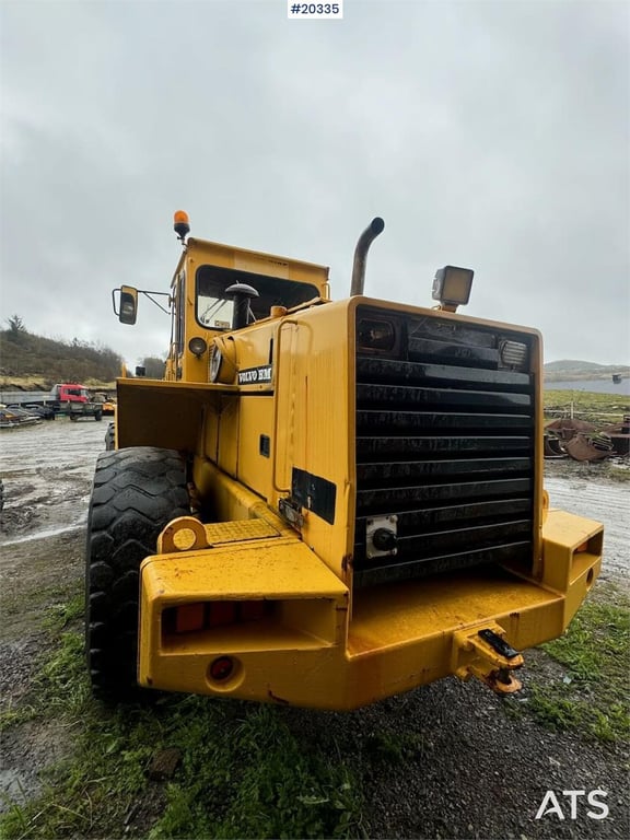 Volvo L90 Wheel Loader w/ overhauled engine. 1990 20335 L90 Wheel Loader w/ overhauled engine. 1990 1 Wheel Loaders image 5