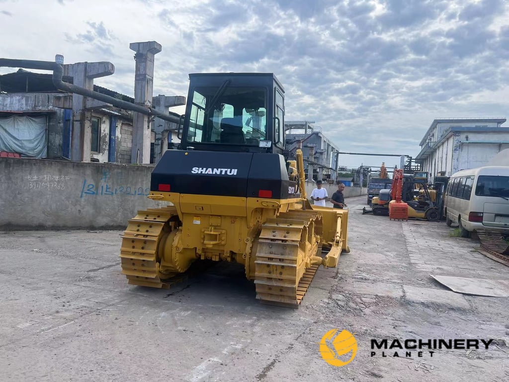 Shantui SD130 Used Bulldozers Made in China For Sale SD130 2019 1 Dozers image 2