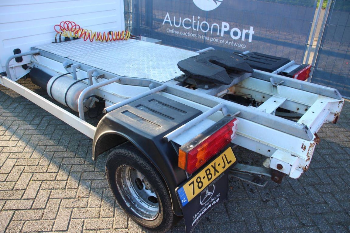 Mercedes-Benz 904.6 Diesel 129 hp 2006 semi-trailer tractor 2006 904.6 2006 1 image 13