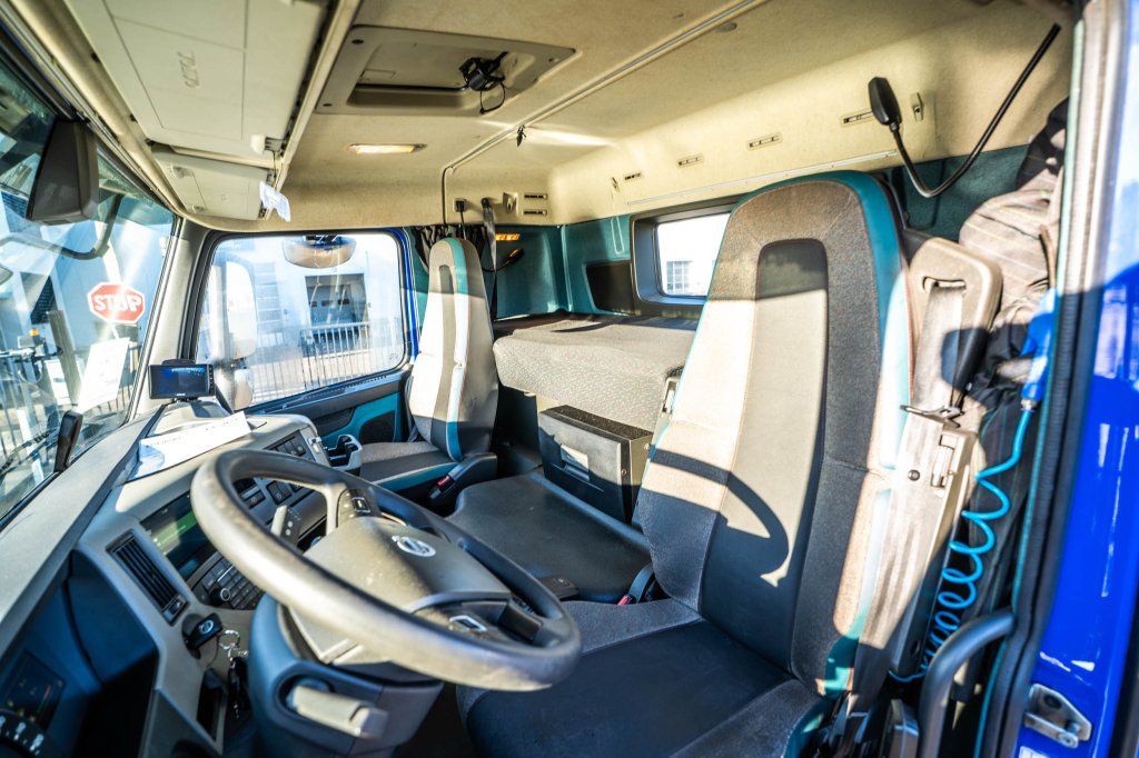 VOLVO FM 380 - 249.239 KM 2019 E65027 FM 380 - 249.239 KM 2019 1 image 8