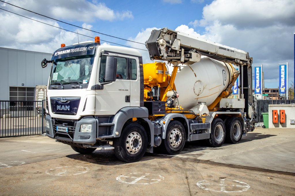 MAN TGS 32.400BB+LIEBHERR 8M³+BAND/TAPIS 16m 2014 E59799 TGS 32.400BB+LIEBHERR 8M³+BAND/TAPIS 16m 2014 1 image 2