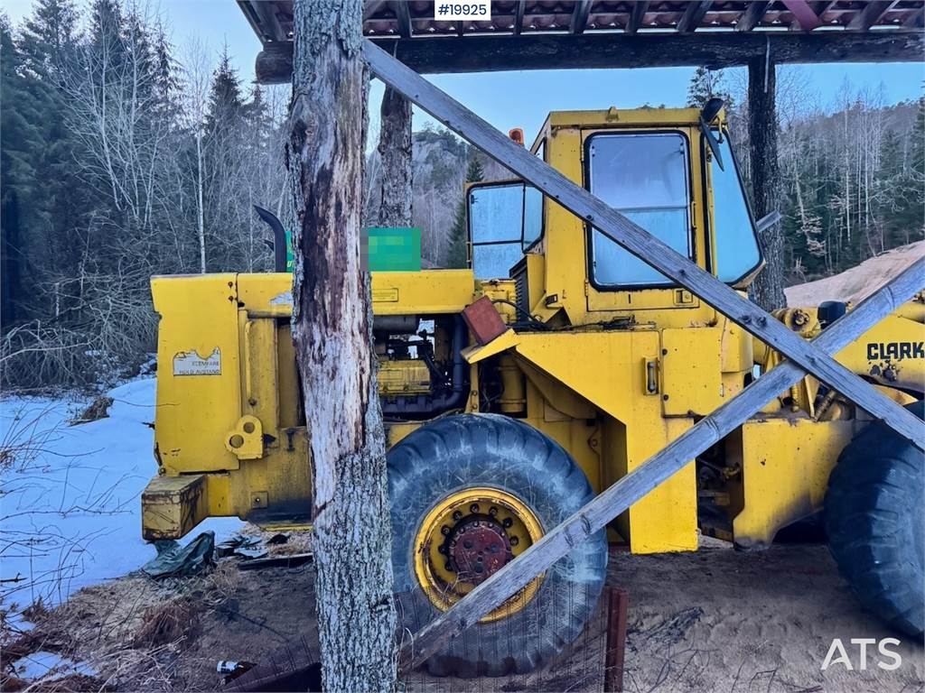 Clark 75B Wheel Loader w/ Bucket. 1979 19925 75B Wheel Loader w/ Bucket. 1979 1 Wheel Loaders image 5