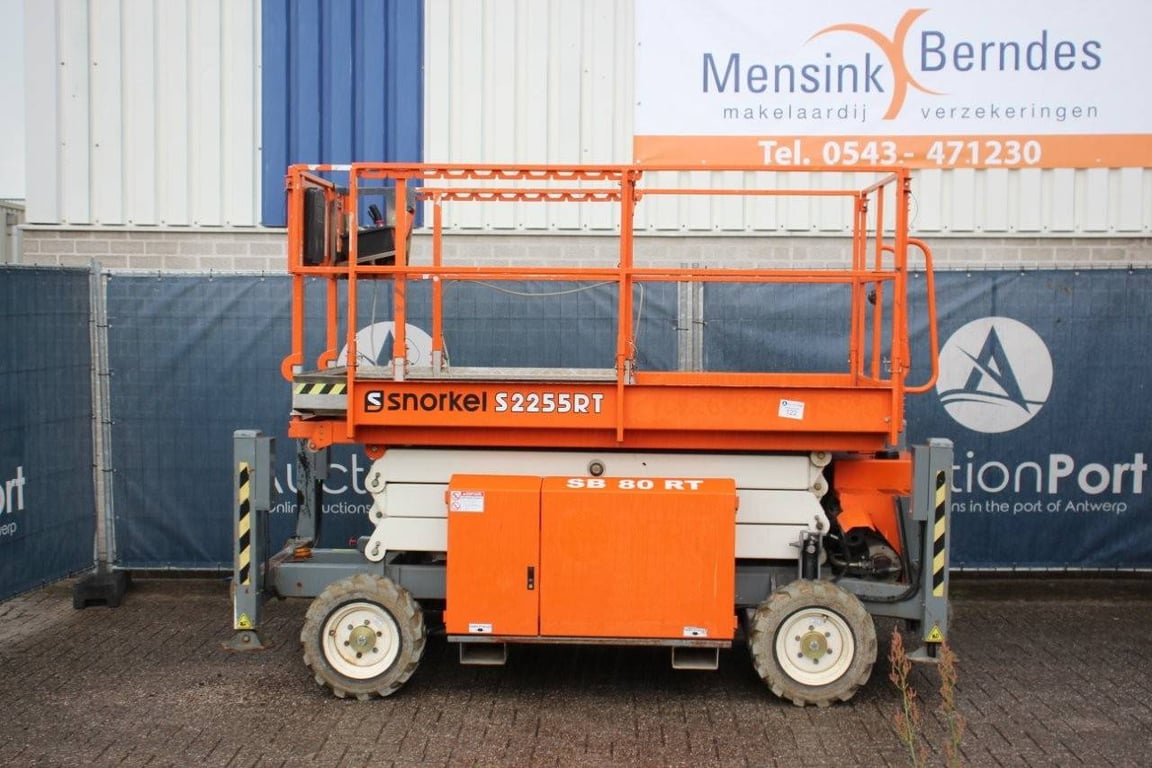 Scissor lift Snorkel S2255RT Diesel 8.5m 2019 2019 S2255RT 2019 1 Scissor Lifts image 2