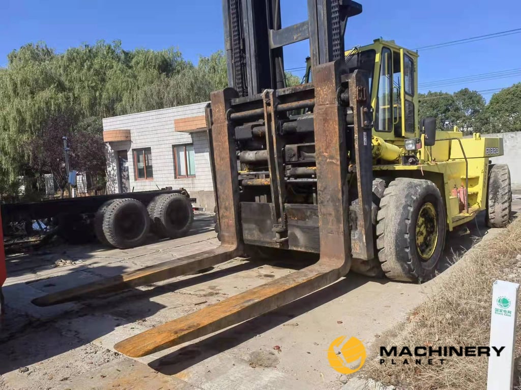 KOMATSU FD320 Forklift 32 Tons Hot sale FD320 2018 1 Forklift image 3