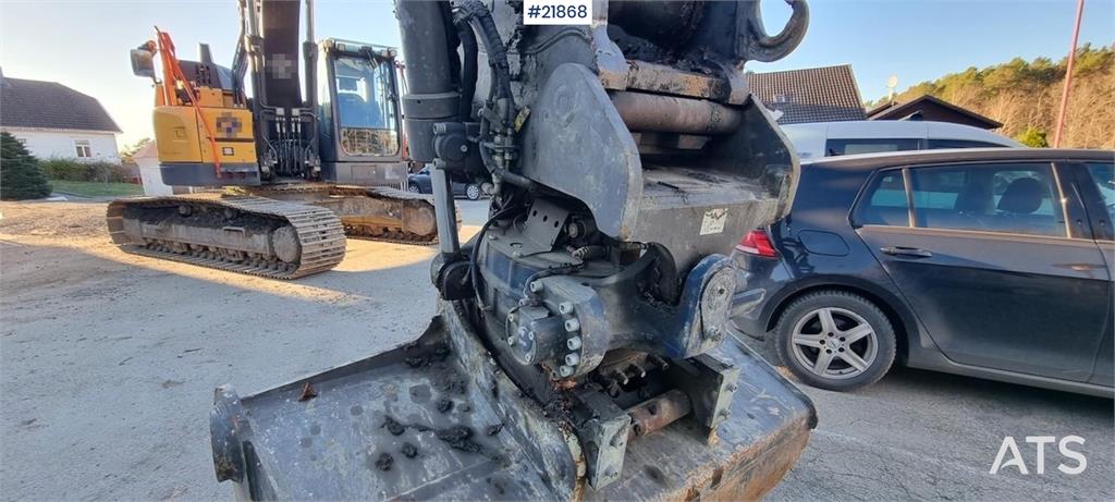 Volvo ECR235 EL excavator w/ digging bucket, sanding buc 2025 21868 ECR235 EL excavator w/ digging bucket, sanding buc 202...