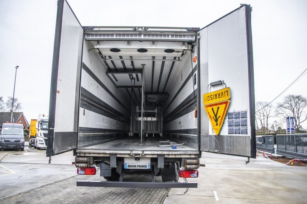 ASCA CARRIER 1850 MT+CLOISON+ESS. DIRECT./STEERING/GELENKT 2011 E57125 ASCA CARRIER 1850 MT+CLOISON+ESS. DIRECT./STEERING/...