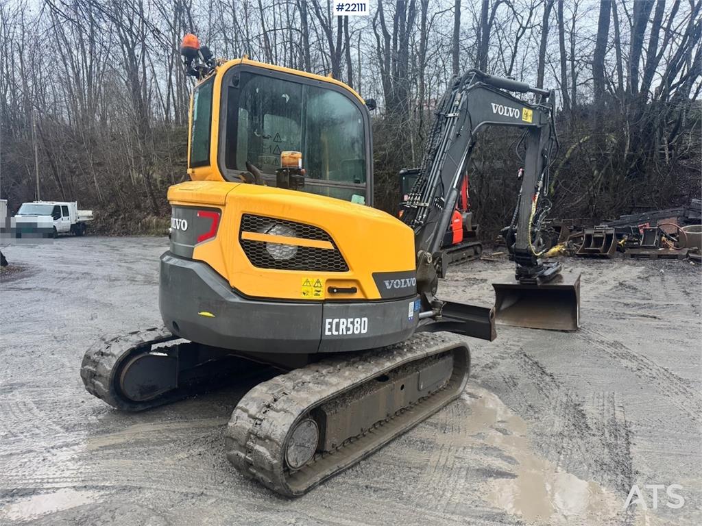 Volvo ECR58D with rototilt and 2 buckets. 3,100 hours. 2017 22111 ECR58D with rototilt and 2 buckets. 3,100 hours. 2017 1 ...