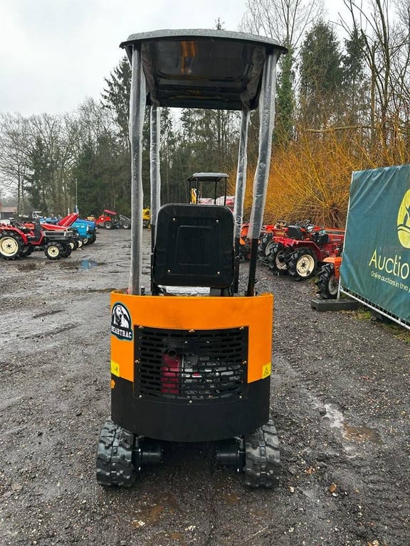 Mingraver Beartrac HT10 Diesel 7kW 2024 New with thumb and swing boom 2024 Beartrac HT10 2024 0 image 2