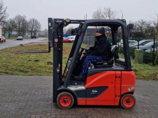 Linde E16PH 2017 ES0017 E16PH 2017 1 Forklift image 2